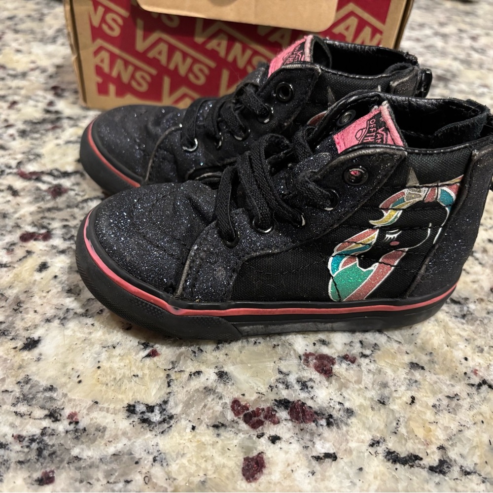 Toddlers Hi top Unicorn Vans Size 6